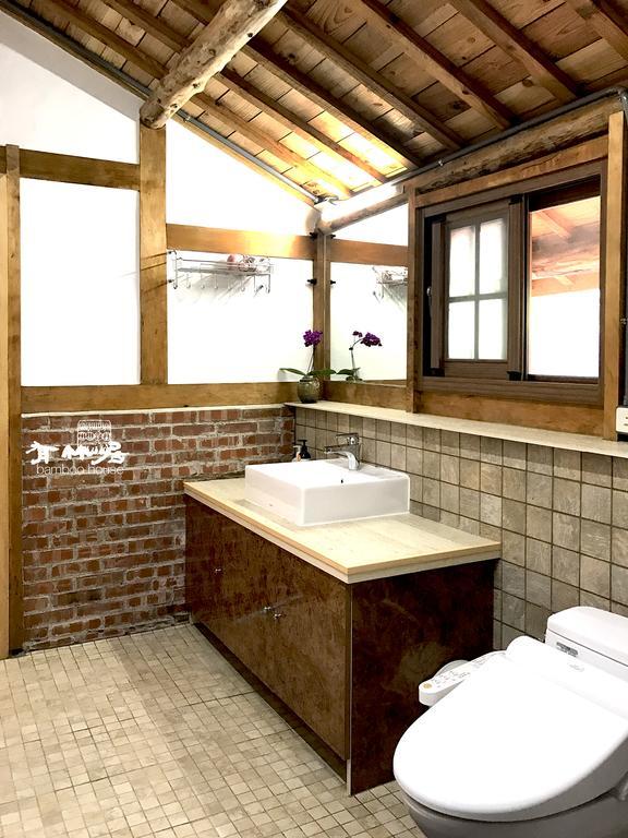 Bamboo House Leilighet Zhushan Eksteriør bilde